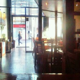 รูปภาพถ่ายที่ Carpe Diem Cafe โดย Felipe A. เมื่อ 5/24/2012