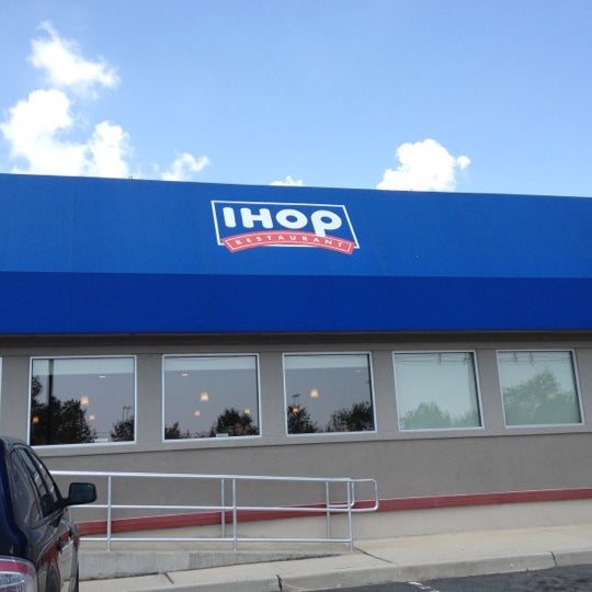 ihop jersey gardens mall