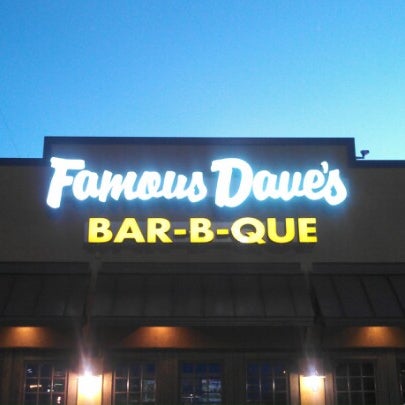 Photo taken at Famous Dave&#39;s by Aaron R. on 9/9/2012