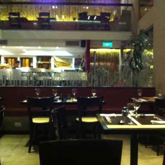 Das Foto wurde bei Irifune Restaurant Japonés von Cibele I. am 5/9/2012 aufgenommen