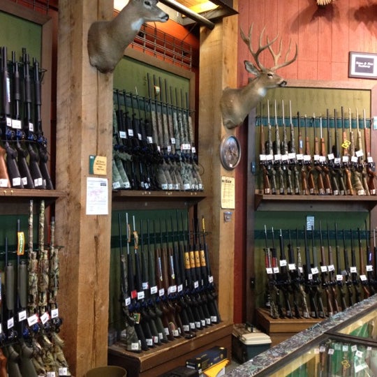 DICK'S Sporting Goods (Artık Kapalı) Fairfax, VA'da fotoğraflar