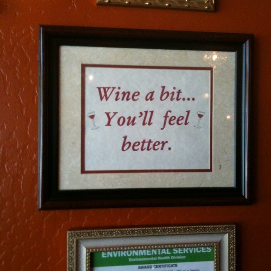 2/23/2012 tarihinde Kassie S.ziyaretçi tarafından Uncorked Wine Bar &amp; Bistro'de çekilen fotoğraf
