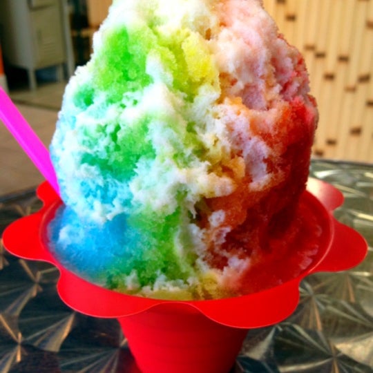 Photo taken at Brian&#39;s Shave Ice by Nessie on 3/30/2012