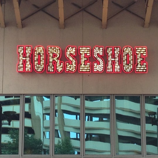 Foto diambil di Horseshoe Hammond Casino oleh MaLi A. pada 8/26/2012