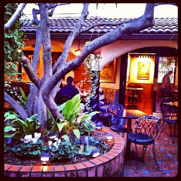 3/5/2012 tarihinde Erica R.ziyaretçi tarafından Kalachandji&#39;s Restaurant &amp; Palace'de çekilen fotoğraf
