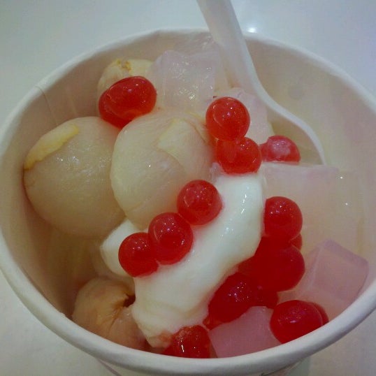 Photo taken at YogiBerry by Nanther T. on 9/13/2012