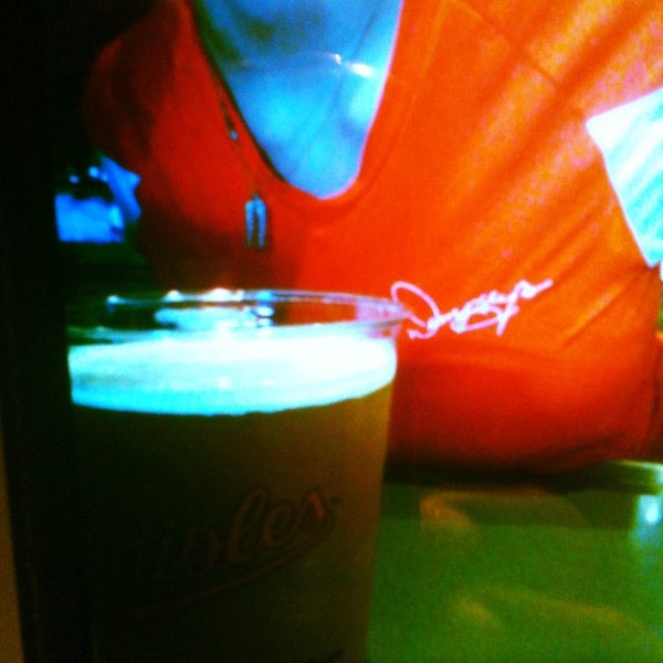 Photo taken at Dempsey&#39;s Brew Pub &amp; Restaurant by Christopher R. on 6/13/2012
