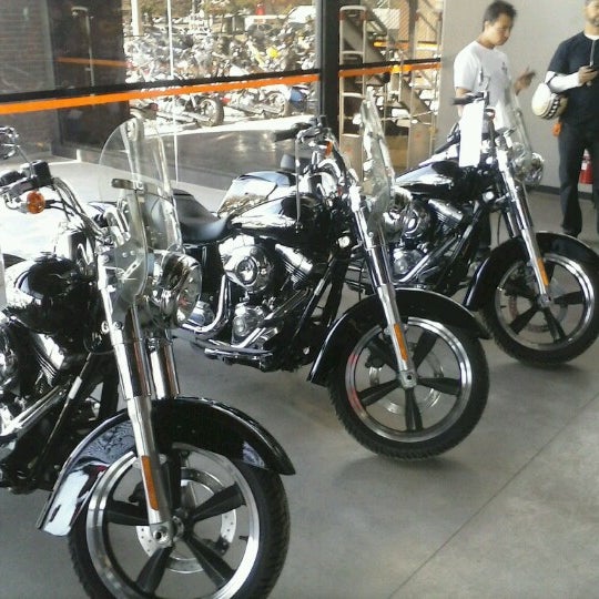 Foto tirada no(a) Brasília Harley-Davidson por Ubiratã S. em 7/28/2012