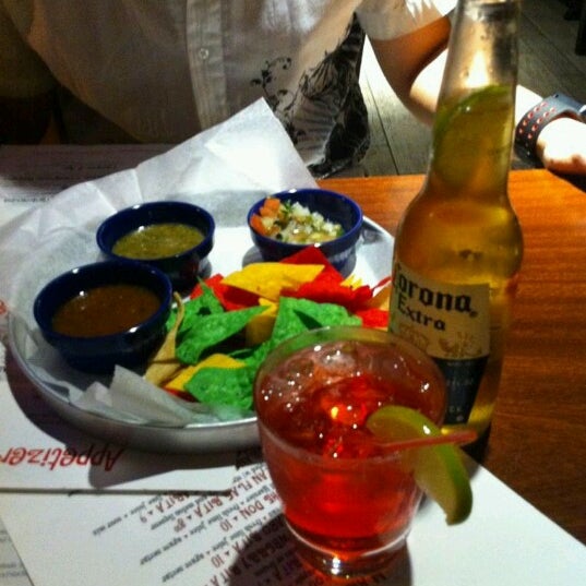 Foto tirada no(a) Don Carmelo Mexican Grill &amp; Tequila Bar por Stan G. em 8/12/2012