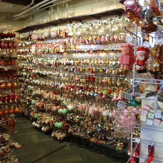 Music box retailers top