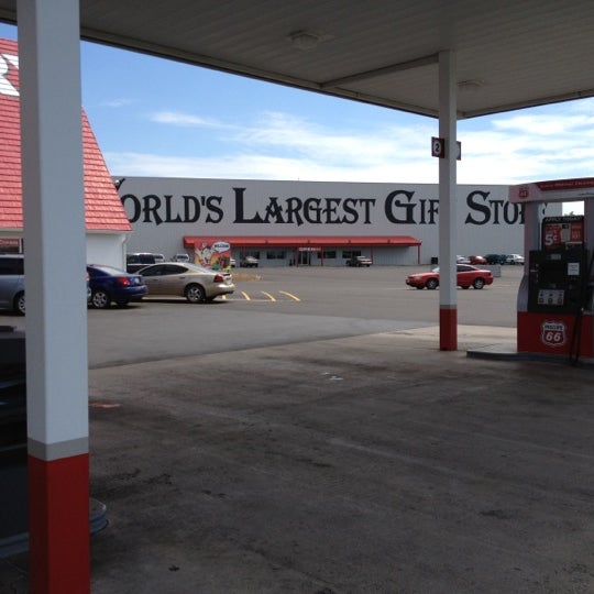 World's Largest Gift Shop Arts & Crafts Store in Phillipsburg