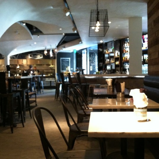 Photos At Blue Cow Kitchen Bar Gastropub In Financial District