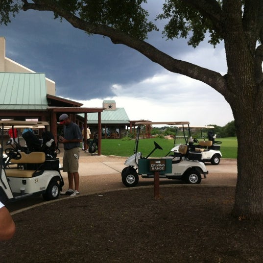 Снимок сделан в The Golf Club at Star Ranch пользователем Daniel A. 7/8/2012