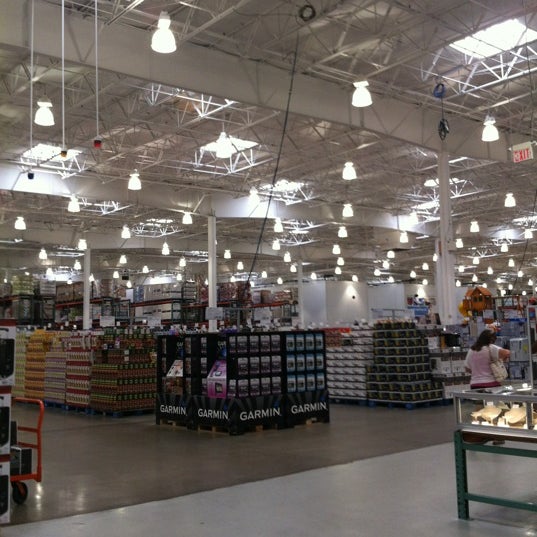 Photos at Costco Barrie, ON