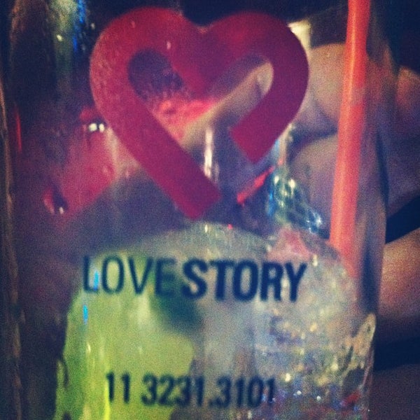 รูปภาพถ่ายที่ Love Story โดย Rena B. เมื่อ 6/4/2012