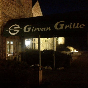 รูปภาพถ่ายที่ Girvan Grille โดย Cory F. เมื่อ 2/25/2012