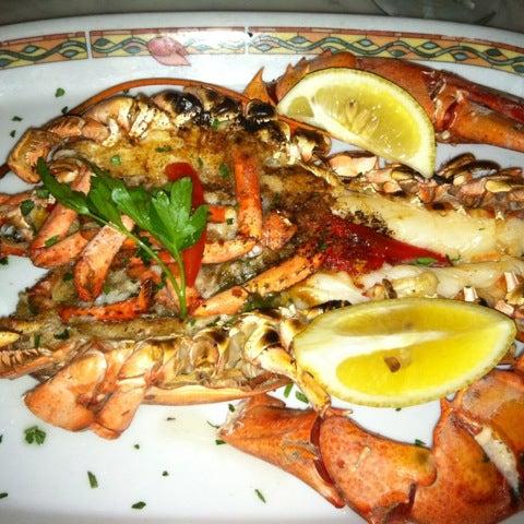 6/29/2012 tarihinde Justin P.ziyaretçi tarafından Malaga Restaurant'de çekilen fotoğraf