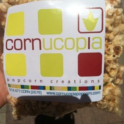Photo prise au Cornucopia Popcorn par Reina H. le8/1/2012