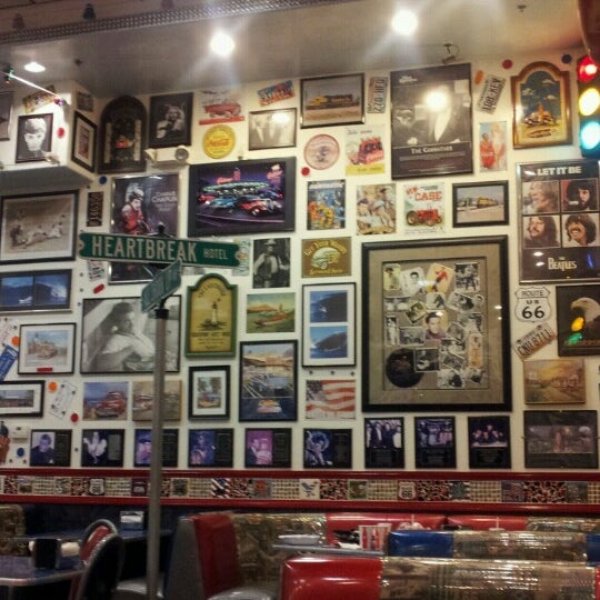 Photo taken at Legends Classic Diner by Joseph B. on 7/28/2012