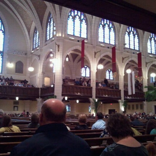 5/20/2012 tarihinde Kristina S.ziyaretçi tarafından Central Lutheran Church'de çekilen fotoğraf