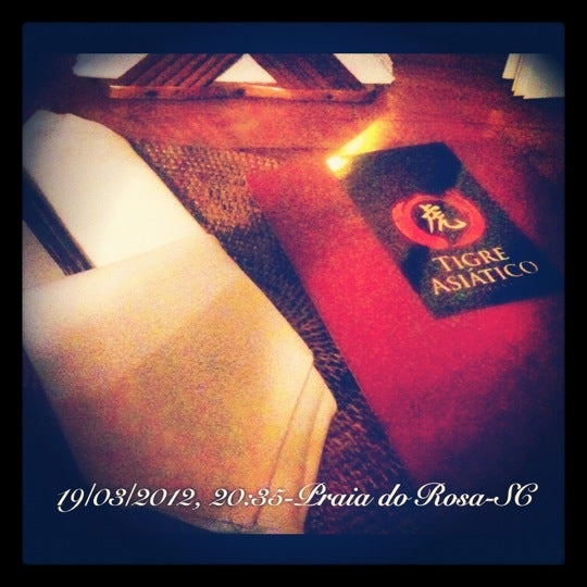 Das Foto wurde bei Restaurante Tigre Asiático von Priscylla R. am 3/19/2012 aufgenommen