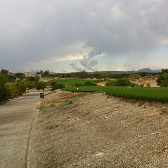 7/14/2012 tarihinde Cindy F.ziyaretçi tarafından Badlands Golf Club'de çekilen fotoğraf