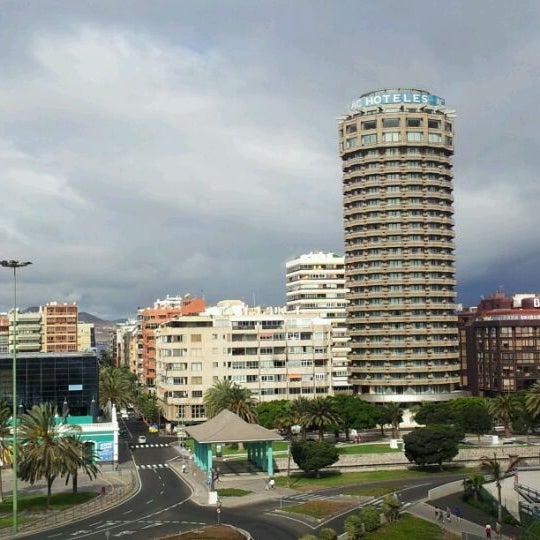 Foto tirada no(a) AC Hotel Gran Canaria por Roderic R. em 4/15/2012