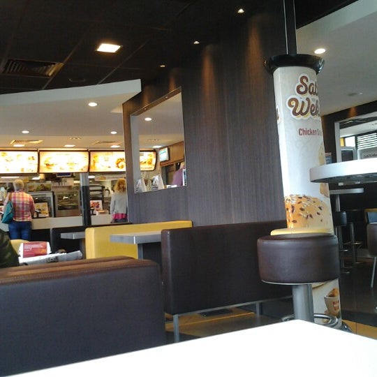 รูปภาพถ่ายที่ McDonald&#39;s โดย Hans v. เมื่อ 7/11/2012