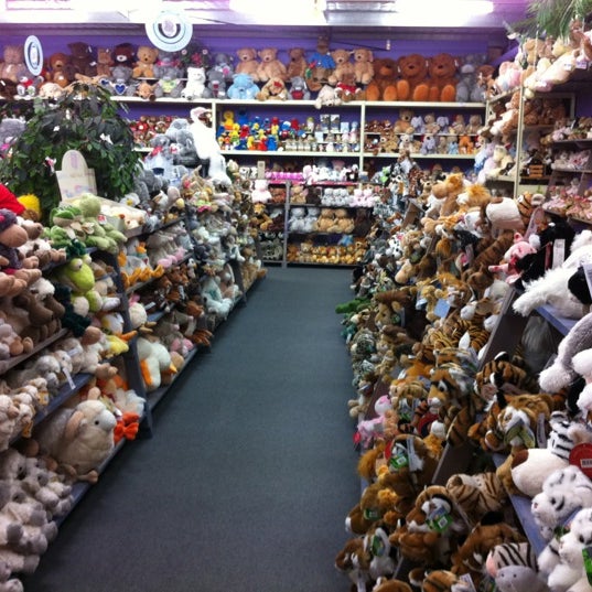 nanas teddies and toys