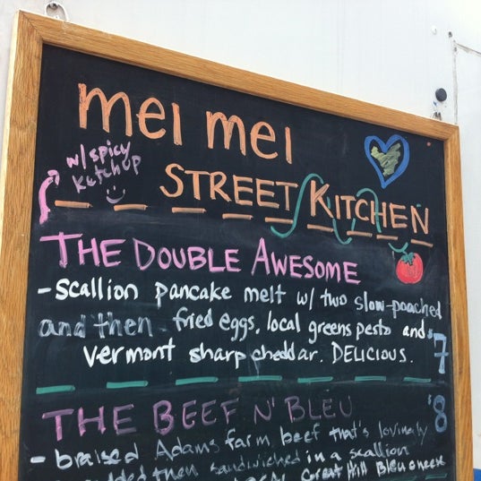 รูปภาพถ่ายที่ Mei Mei Street Kitchen โดย Tiffany เมื่อ 7/23/2012