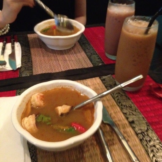 Photo taken at Urban Thai by Sunny L. on 8/23/2012