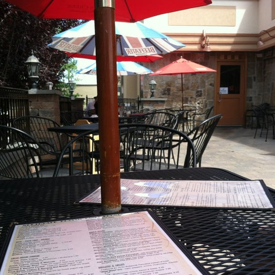 7/21/2012 tarihinde Tiffany D.ziyaretçi tarafından Northvale Classic Diner'de çekilen fotoğraf