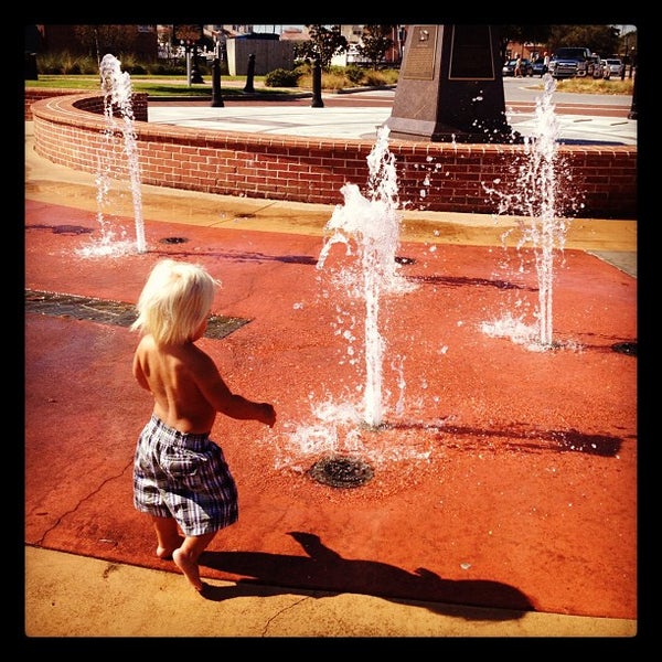 Palafox Pier Water Fountain Downtown Pensacola Pensacola, FL