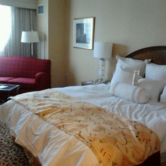 Foto diambil di Mystic Marriott Hotel &amp; Spa oleh Christine C. pada 4/16/2012