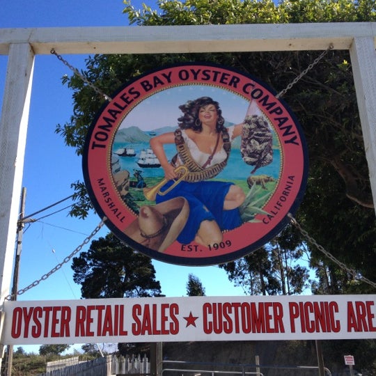 Foto tirada no(a) Tomales Bay Oyster Company por Abdullah M. em 8/22/2012