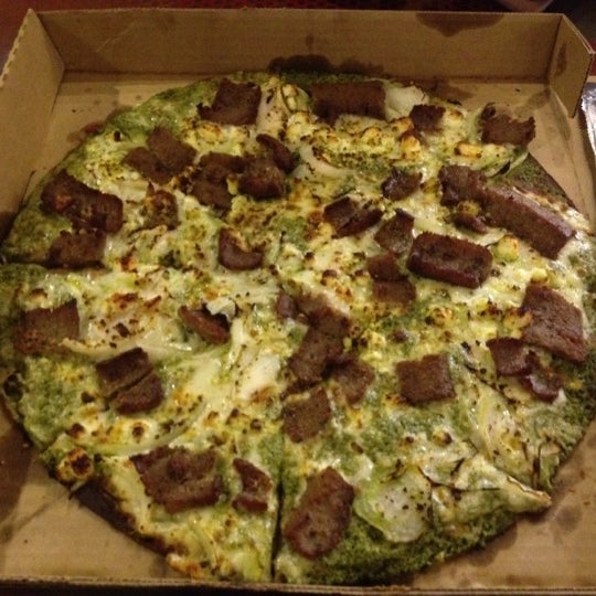 Foto tirada no(a) Pizza Shuttle por Guillermo C. em 3/27/2012