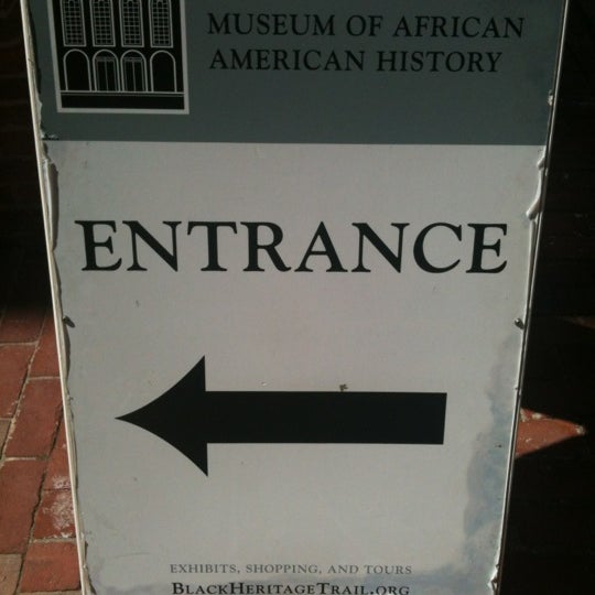 4/4/2012 tarihinde Keisha W.ziyaretçi tarafından Museum of African American History'de çekilen fotoğraf