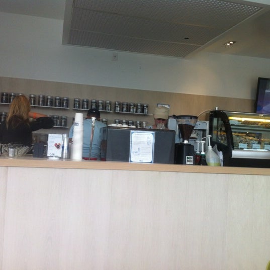 4/18/2012에 Mohamed J.님이 Blu Cafe에서 찍은 사진