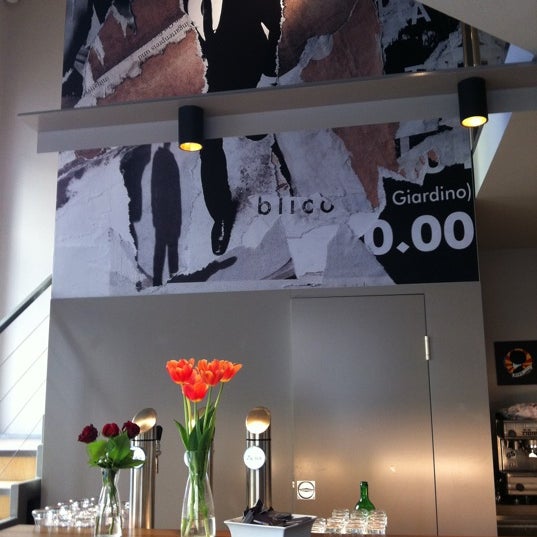 Photo taken at Restaurant/Bar Viereck by Yulia P. on 4/28/2012