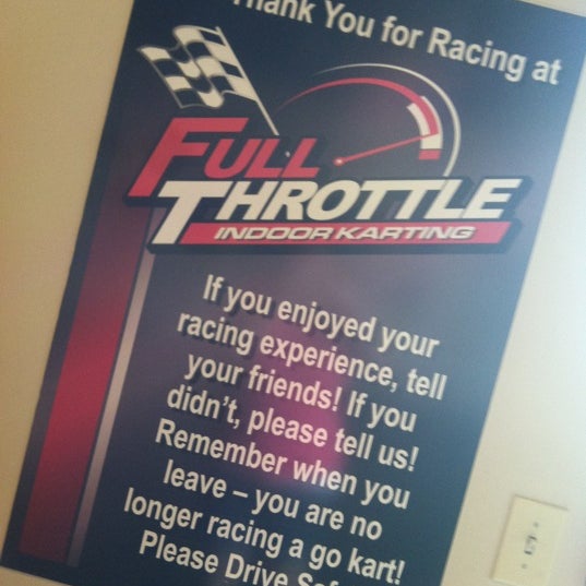 Das Foto wurde bei Full Throttle Indoor Karting von Jami S. am 5/29/2012 aufgenommen