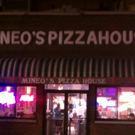 Mineo's Pizza - Pizza Place in Squirrel Hill South
