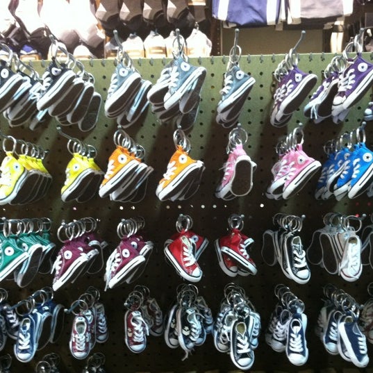 Converse Factory Outlet - Store in