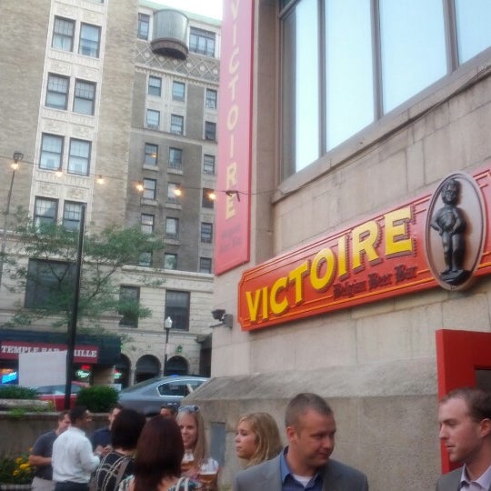 Photo taken at Victoire: A Belgian Beer Bar &amp; Bistro by Joshua L. on 8/22/2012