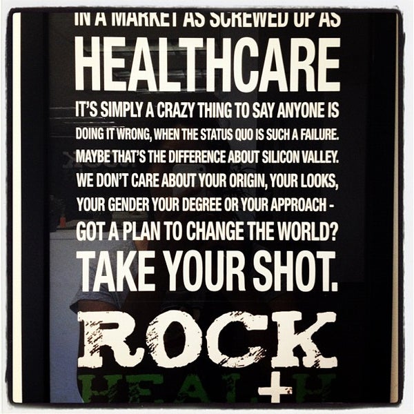 6/22/2012 tarihinde Leslie W.ziyaretçi tarafından Rock Health HQ'de çekilen fotoğraf