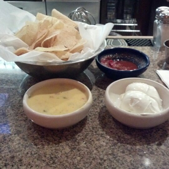 Foto scattata a Abuelo&#39;s Mexican Restaurant da Joey L. il 8/1/2012