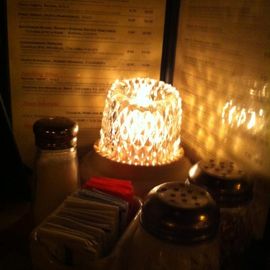 Foto diambil di Spaghetti Bender Restaurant oleh Alex H. pada 5/14/2012