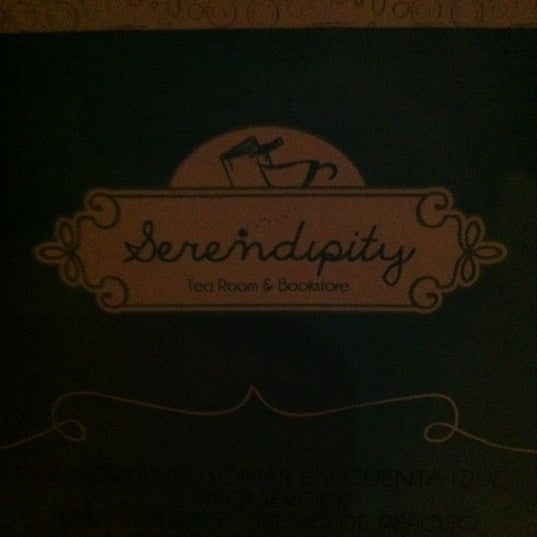 Das Foto wurde bei Serendipity Tea Room von Agustin R. am 7/8/2012 aufgenommen