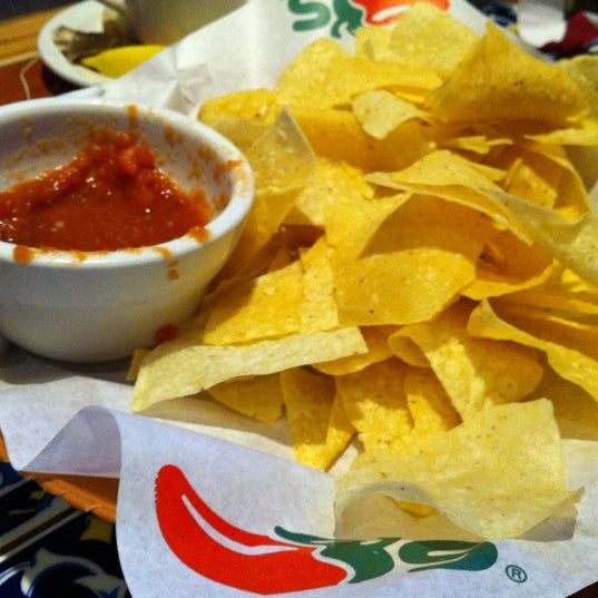Photo taken at Chili&#39;s Grill &amp; Bar by Arvin H. on 3/18/2012