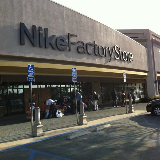 Nike Factory Store - International 