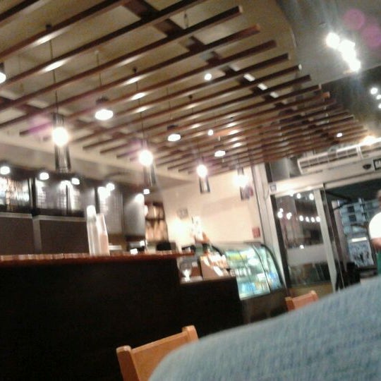 Starbucks Coffee San Isidro 105 tips from 4228 visitors
